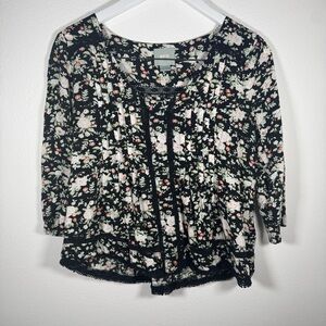 Maeve Anthropologie 4 Black Floral Cropped Blouse Lace Trim Boho Quarter Buttons